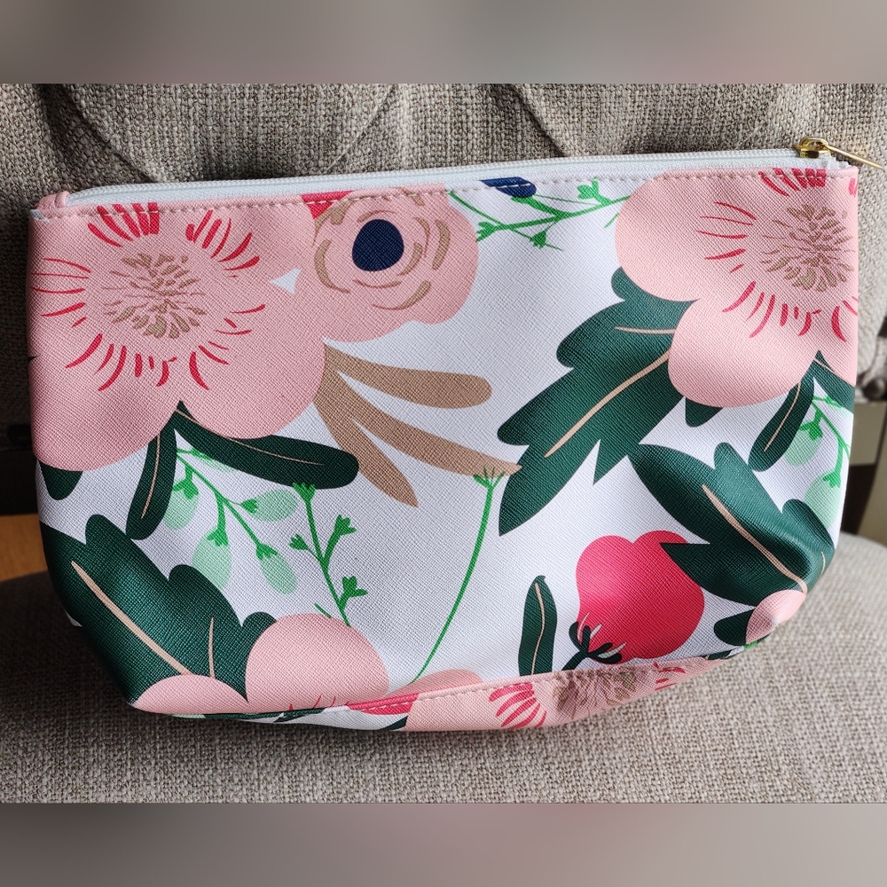 TwelveNYC Floral Clutch Hand Bag